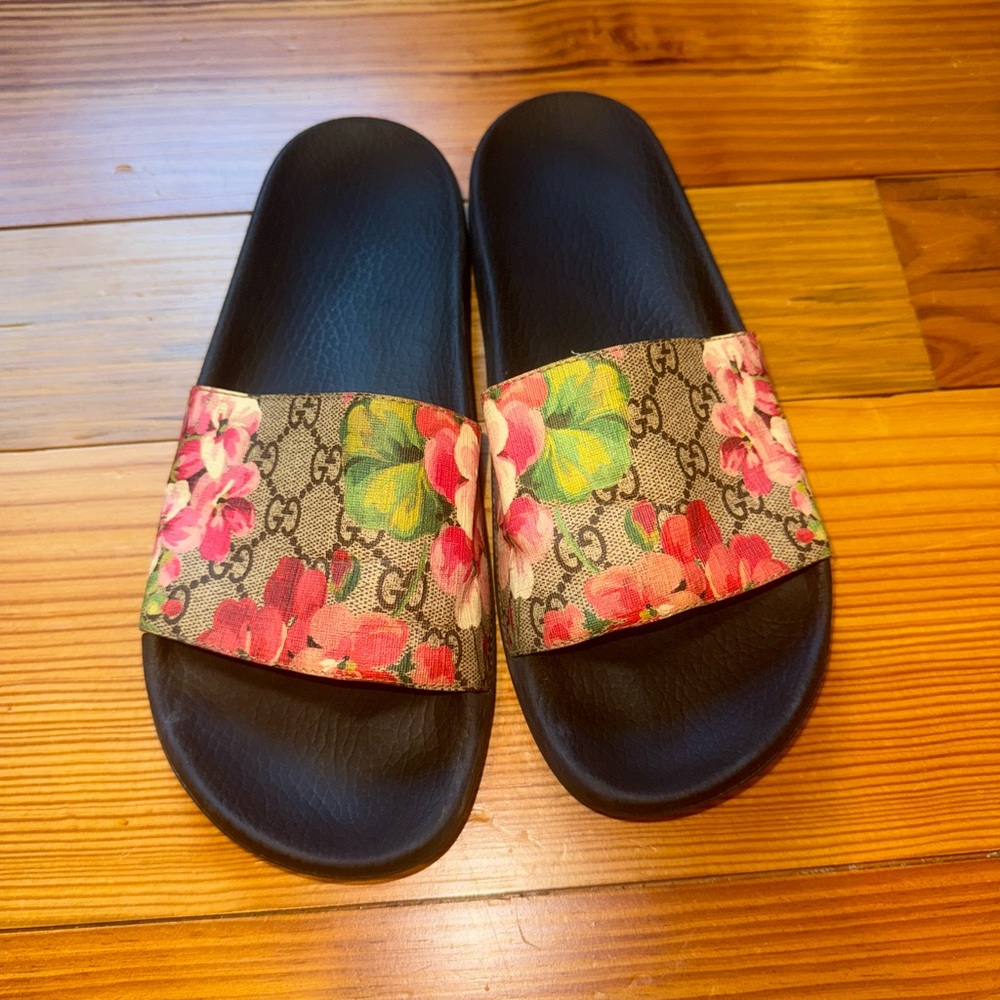 Gucci Black Slides with Floral Strap